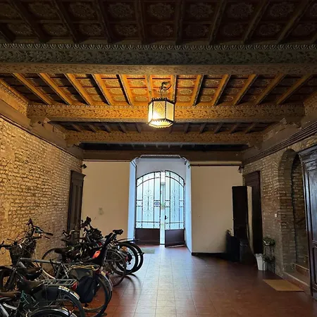 Apartment Casita-vivi By Bike, In The Heart Of The Ferrara