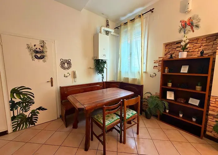 Casita-vivi By Bike, In The Heart Of The フェラーラ